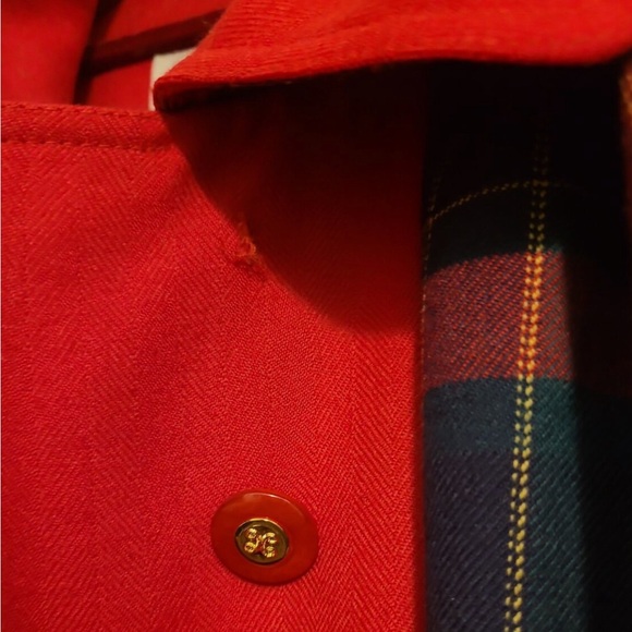 Stunning rich vintage red wool coat from Ireland. - Picture 10 of 10